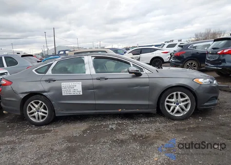 2014 Ford Fusion Se z USA, uszkodzony, nr VIN 3FA6P0HD8ER147953